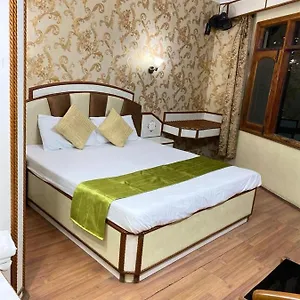 3* Hotel Sukh Sagar